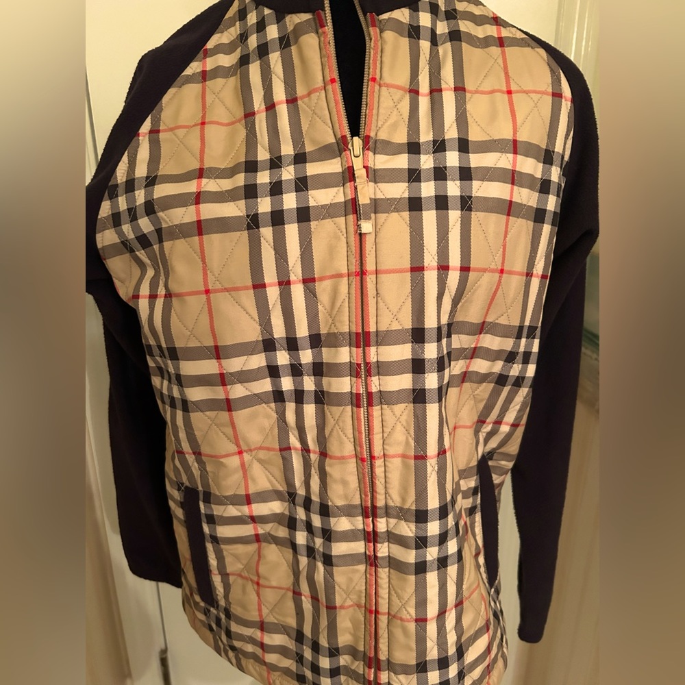 Burberry Vintage  AUTHENTIC Ladies Golf Jacket NO FLAWS EXCELLENT CONDITION